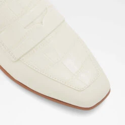 Aldo Adwauthiel -ALDO Sales Store adwauthiel white 110 002 029 alt4 sq nt 1600x1600 9bda04f5 5a08 4159 9490 8a1ad7d71700 sw