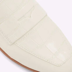 Aldo Adwauthiel -ALDO Sales Store adwauthiel white 110 002 029 detail sq nt 2018x2018 2590fb25 d6ef 4147 9f9e 269168875b83 sw