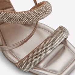 Aldo Allura -ALDO Sales Store allura pink 653 002 029 detail sq nt 2018x2018 e6367e1d 9e56 4038 bdbd 8ae3df0f0a39