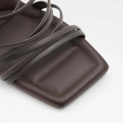 Aldo Bodisse -ALDO Sales Store bodisse red 640 002 043 alt4 sq nt 1600x1600 f3eaf00c fdaf 443a 94ff b7b062601a38 sw