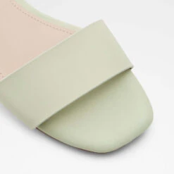 Aldo Doredda -ALDO Sales Store doredda green 320 001 043 alt4 sq nt 1600x1600 9f869b08 2bce 4239 8500 3a336d0f15d3 sw