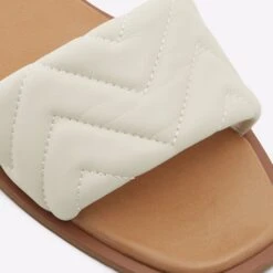 Aldo Grirawiaflex -ALDO Sales Store grirawiaflex white 100 002 043 detail sq nt 2018x2018 0be85952 2445 4ee9 b79e 09c2282b9421