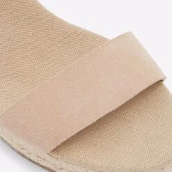 Aldo Laretta -ALDO Sales Store laretta beige 270 001 046 detail sq nt 2018x2018 1cb24921 83e2 4f02 b10e 8a9fdfe3fa89