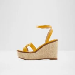 Aldo Onan -ALDO Sales Store onan yellow 700 002 043 alt2 sq nt 1600x1600 b2c7ee4e 81ab 4fed ba2d 3df0f2afa915