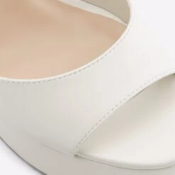 Aldo Posh -ALDO Sales Store posh white 100 001 043 detail sq nt 2018x2018 45f2d5ba 15c7 44e7 a334 e71b221591bb