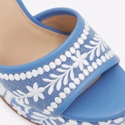 Aldo Quintinia -ALDO Sales Store quintinia blue 400 003 029 detail sq nt 2018x2018 460b0c3c be40 4d3b 8d8f 0d8461db0fb3