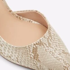 Aldo Vralg -ALDO Sales Store vralg white 110 002 044 detail sq nt 2018x2018 e5b7930c 36a1 4bf0 8908 3475c4842164